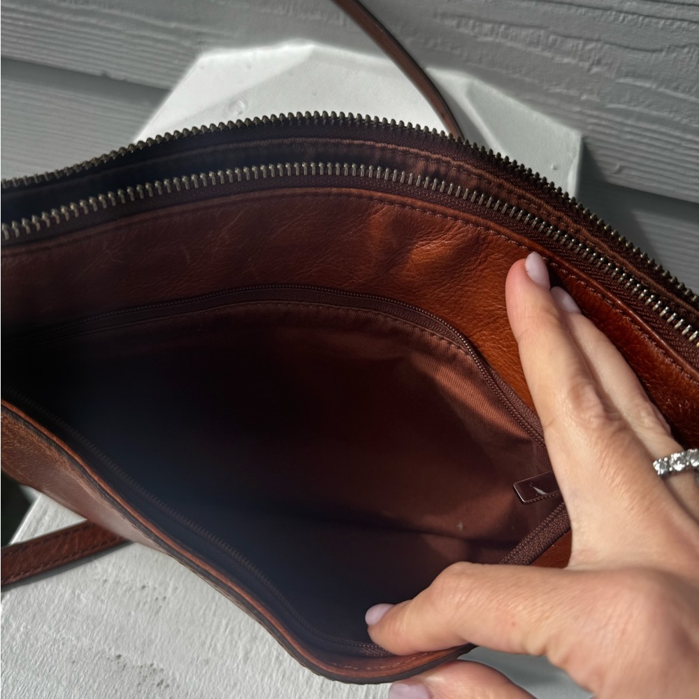 Fossil Brown Leather Shoulder Bag purse with removable woven strap - Picture 6 of 10